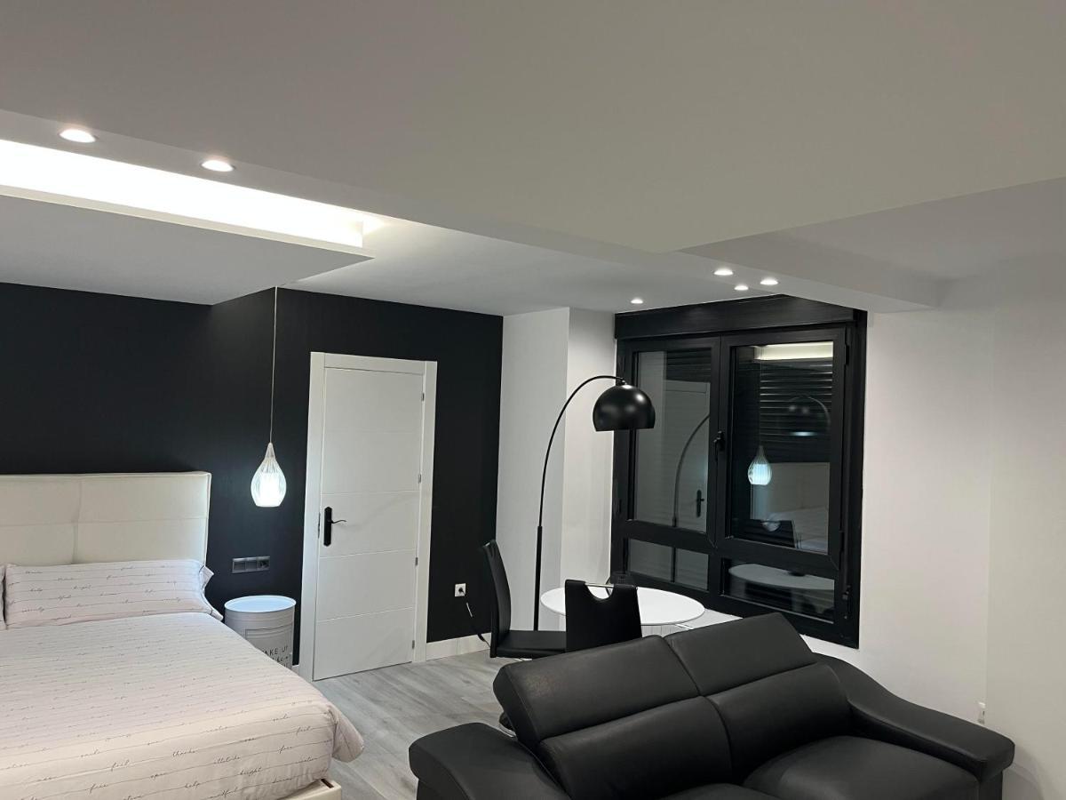 Black And White Suite "La Marinera" كاسترو أورديالس المظهر الخارجي الصورة